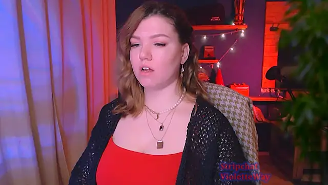 Snapshot of VioletteWay chatting on February 12, 4:00 pm VioletteWay online show from February 12, 4:00 pm