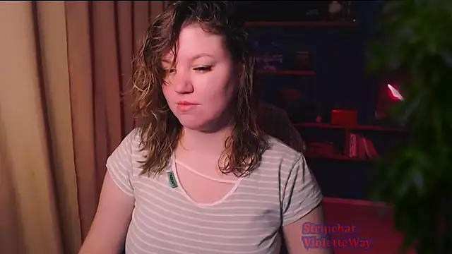 Snapshot of VioletteWay chatting on February 19, 2:55 am VioletteWay online show from February 19, 2:55 am