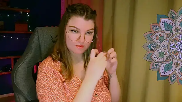 Snapshot of VioletteWay chatting on January 18, 5:28 pm VioletteWay online show from January 18, 5:28 pm