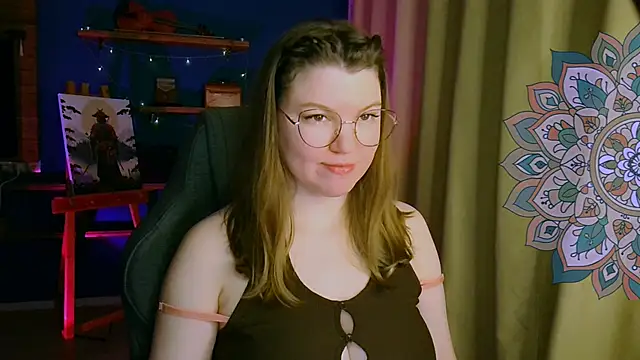 Snapshot of VioletteWay chatting on February 8, 4:21 pm VioletteWay online show from February 8, 4:21 pm