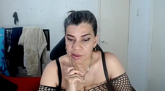 vikyadams online show from February 28, 11:34 pm