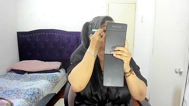 vikyadams online show from September 10, 9:31 am