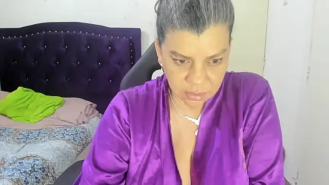 vikyadams online show from September 12, 11:21 am