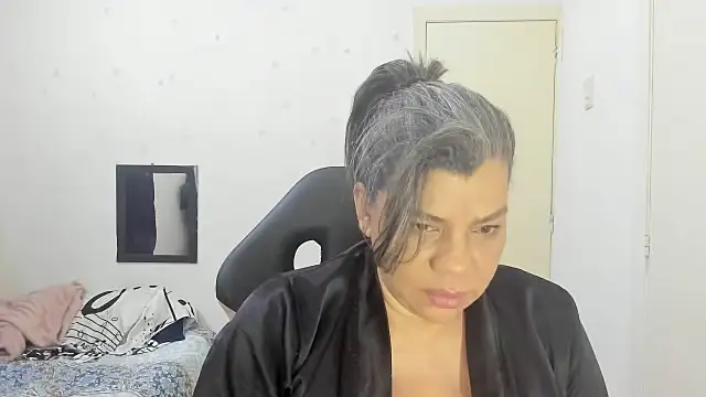 vikyadams online show from October 9, 7:06 am