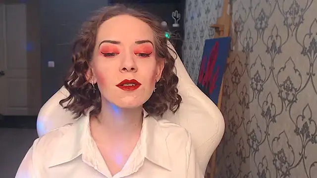 FascinatingEyess online show from May 30, 7:44 pm