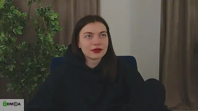 Snapshot of katty__cat chatting on December 3, 8:28 pm katty cat online show from December 3, 8:28 pm