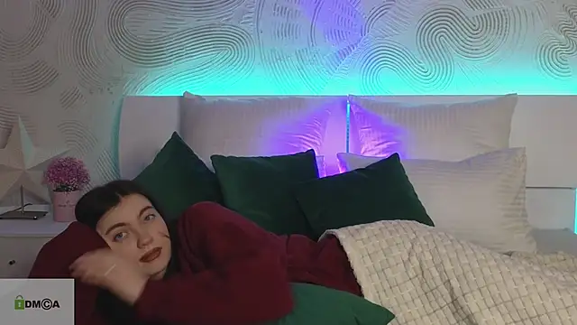 Snapshot of katty__cat chatting on January 23, 4:04 pm katty cat online show from January 23, 4:04 pm