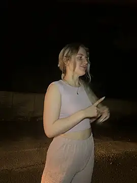 Holly-Glamour online show from June 27, 10:26 pm