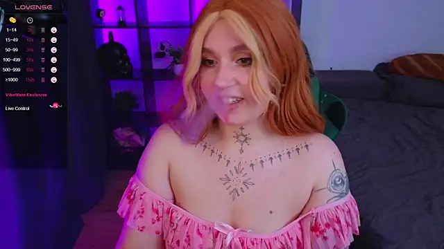 Snapshot of The_Full_Red_Moon chatting on February 5, 2:48 pm The Full Red Moon online show from February 5, 2:48 pm