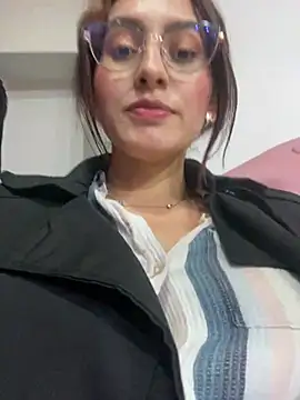 VioletPearson online show from February 15, 1:10 am