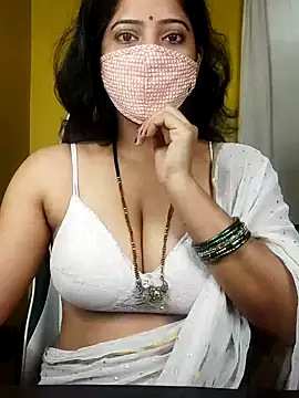 Snapshot of natasha_bhabhi chatting on August 10, 2:15 am natasha bhabhi online show from August 10, 2:15 am