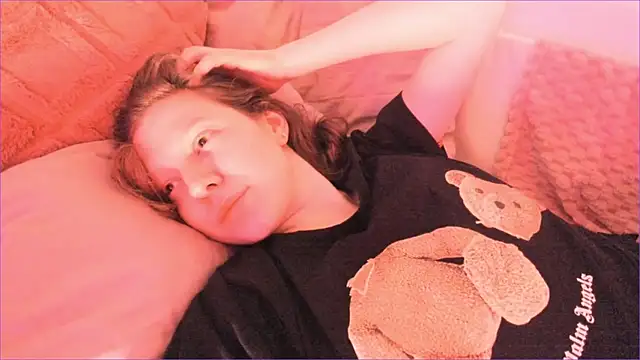 Snapshot of Viktoria_Oliverr chatting on September 22, 4:58 am Viktoria Oliverr online show from September 22, 4:58 am