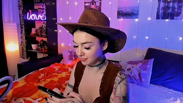 Magic Allie online show from September 26, 8:13 pm