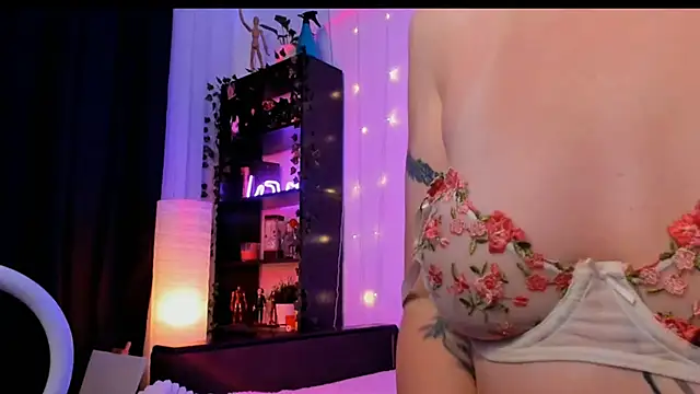 Magic Allie online show from November 14, 6:56 am