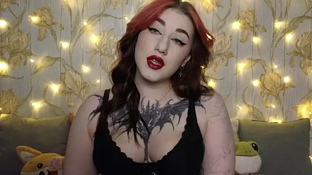 Kimpossible1 online show from December 18, 11:34 am