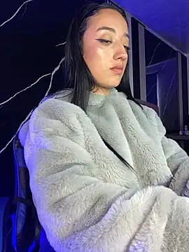 Ady 18 online show from December 2, 7:20 pm