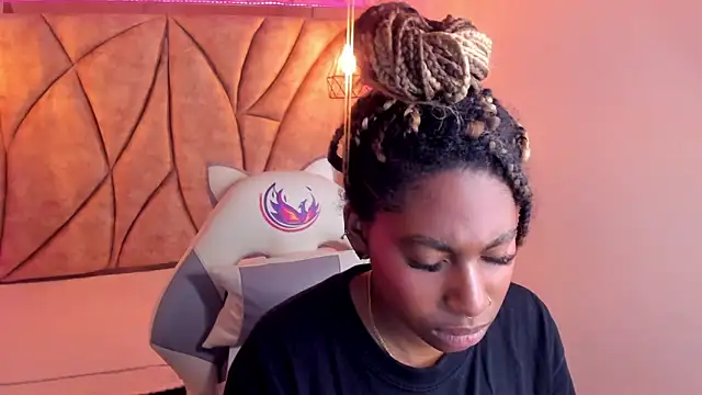 Queen perla  online show from January 19, 3:10 pm