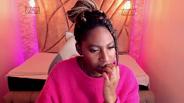 Queen perla  online show from January 22, 10:37 pm