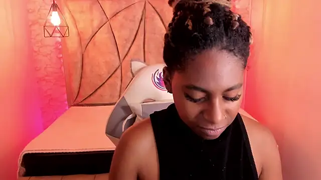 Queen perla  online show from February 6, 12:37 pm