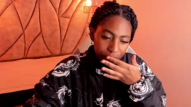 Queen perla  online show from March 11, 12:17 pm