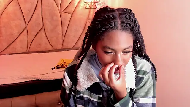 Queen perla  online show from March 12, 7:28 pm