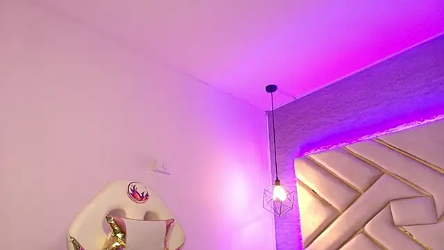 Queen perla  online show from March 21, 12:17 pm