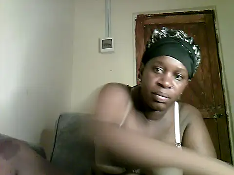 Snapshot of Sexy_valentine001 chatting on October 12, 1:04 am Sexy valentine001 online show from October 12, 1:04 am