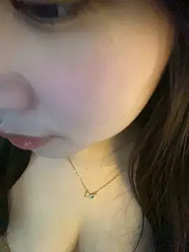 Hotellinh12 online show from September 27, 7:35 am