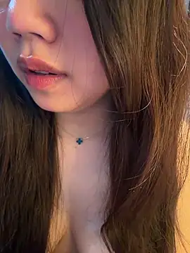 Hotellinh12 online show from May 11, 2:45 pm