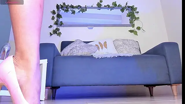 thais dreams online show from February 8, 12:50 pm