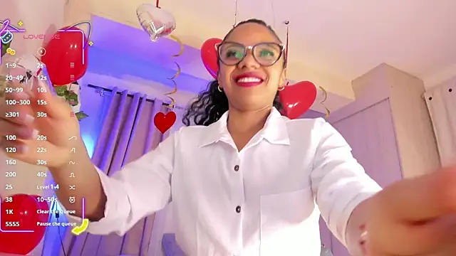 thais dreams online show from September 19, 1:23 pm