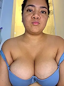 Watagatapitusberry1 online show from November 27, 2:02 am