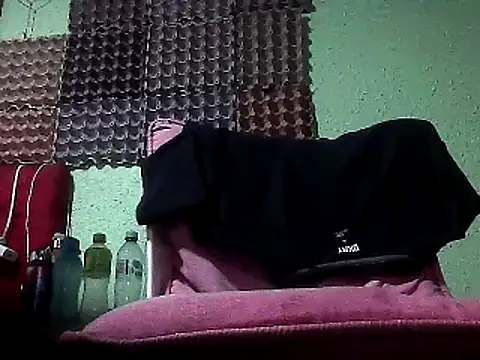 Snapshot of gxXxuesta chatting on June 14, 5:31 am gxXxuesta online show from June 14, 5:31 am