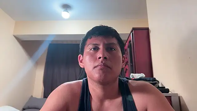 Snapshot of JoshuaTls08 chatting on November 16, 4:18 am JoshuaTls08 online show from November 16, 4:18 am