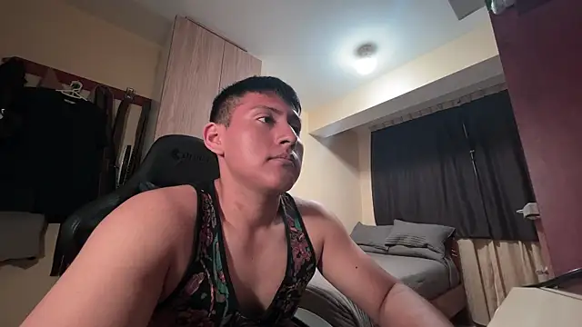 Snapshot of JoshuaTls08 chatting on December 4, 4:22 am JoshuaTls08 online show from December 4, 4:22 am