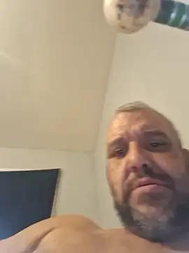 Snapshot of silkstroker6981 chatting on January 13, 10:42 am silkstroker6981 online show from January 13, 10:42 am