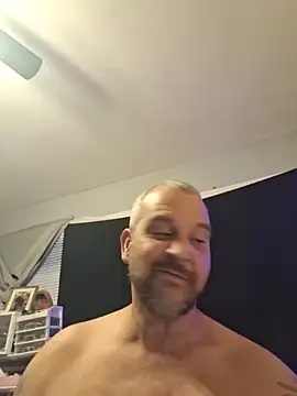 Snapshot of silkstroker6981 chatting on February 25, 5:50 am silkstroker6981 online show from February 25, 5:50 am