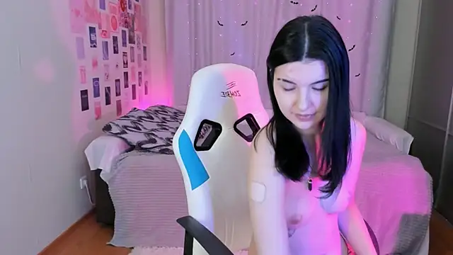 Vanessa Verona online show from February 23, 12:30 am