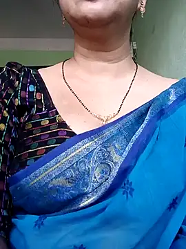 Snapshot of Rosy-B chatting on December 29, 10:12 am Rosy-B online show from December 29, 10:12 am