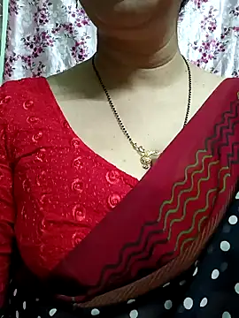 Snapshot of Rosy-B chatting on January 10, 12:49 am Rosy-B online show from January 10, 12:49 am