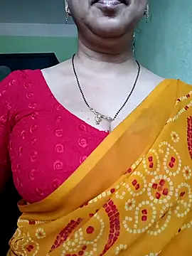 Snapshot of Rosy-B chatting on January 16, 9:59 am Rosy-B online show from January 16, 9:59 am