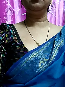 Snapshot of Rosy-B chatting on January 16, 6:27 pm Rosy-B online show from January 16, 6:27 pm