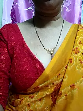 Snapshot of Rosy-B chatting on February 21, 6:59 pm Rosy-B online show from February 21, 6:59 pm