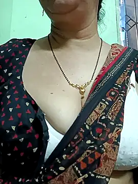 Snapshot of Rosy-B chatting on March 5, 12:59 am Rosy-B online show from March 5, 12:59 am