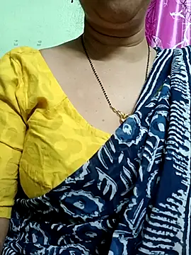 Snapshot of Rosy-B chatting on March 21, 7:24 pm Rosy-B online show from March 21, 7:24 pm