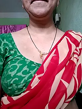 Snapshot of Rosy-B chatting on September 13, 9:31 am Rosy-B online show from September 13, 9:31 am