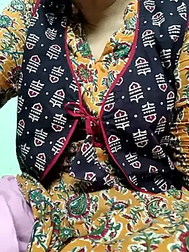 Snapshot of Rosy-B chatting on September 28, 5:29 pm Rosy-B online show from September 28, 5:29 pm