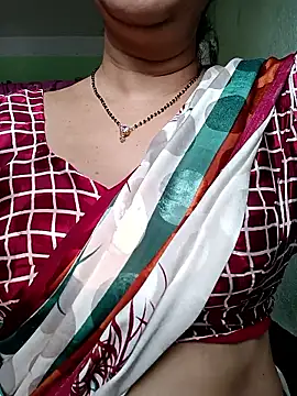 Snapshot of Rosy-B chatting on October 9, 12:41 am Rosy-B online show from October 9, 12:41 am