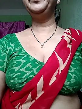 Snapshot of Rosy-B chatting on October 11, 12:32 am Rosy-B online show from October 11, 12:32 am