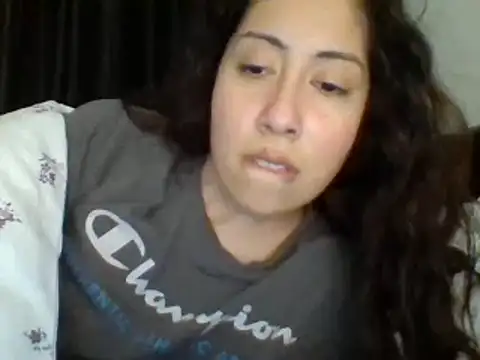 Snapshot of LorenaAnderson chatting on February 7, 10:29 am LorenaAnderson online show from February 7, 10:29 am